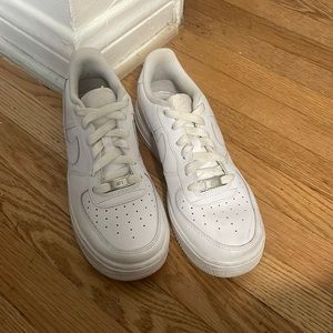 Air Force 1s white